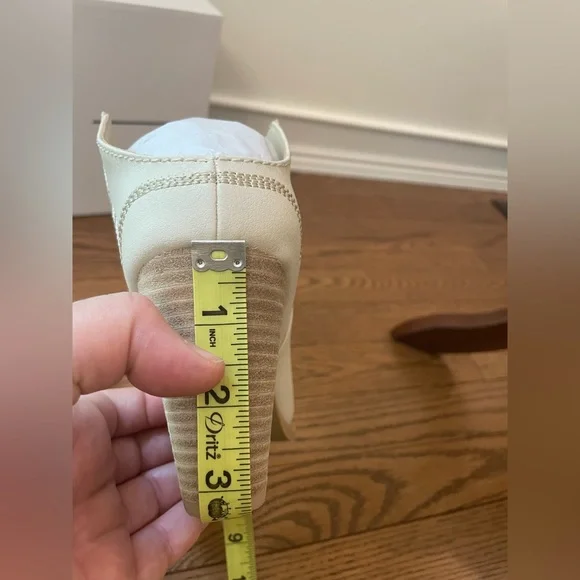 Dolce Vita Shelby Ivory Western Rodeo Bohemian Ankle Booties New in Box - Picture 13 of 13